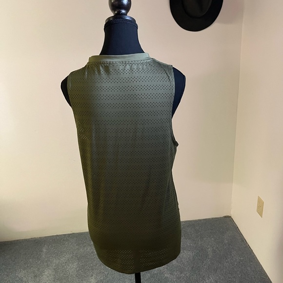 ZYIA Olive Chill Tank - Picture 7 of 7